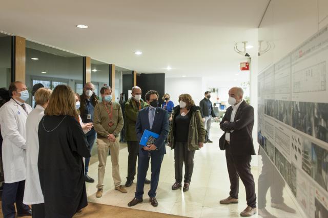 Visita del rector de la UB i l'alcaldessa de l'Hospitalet